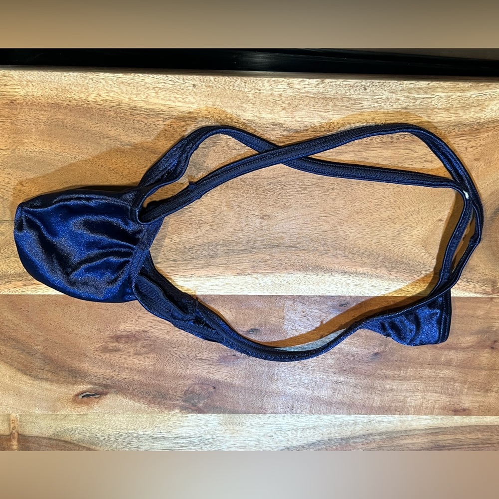 NWOT deep blue thong “ size Medium “